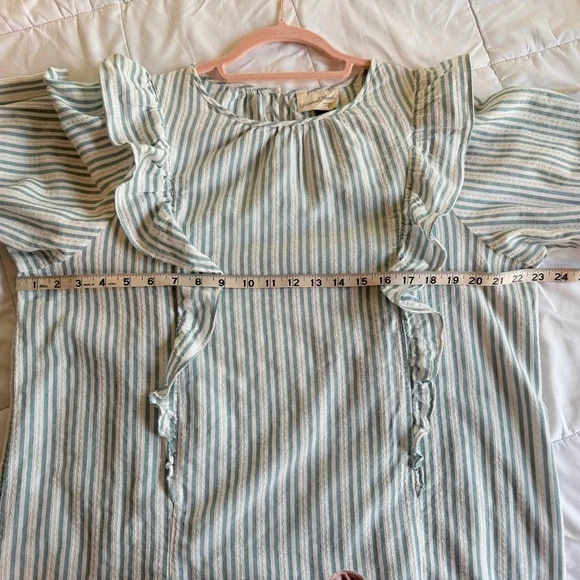 Universal Thread Muted Teal and White Striped Blouse Women’s Large - Picture 5 of 5